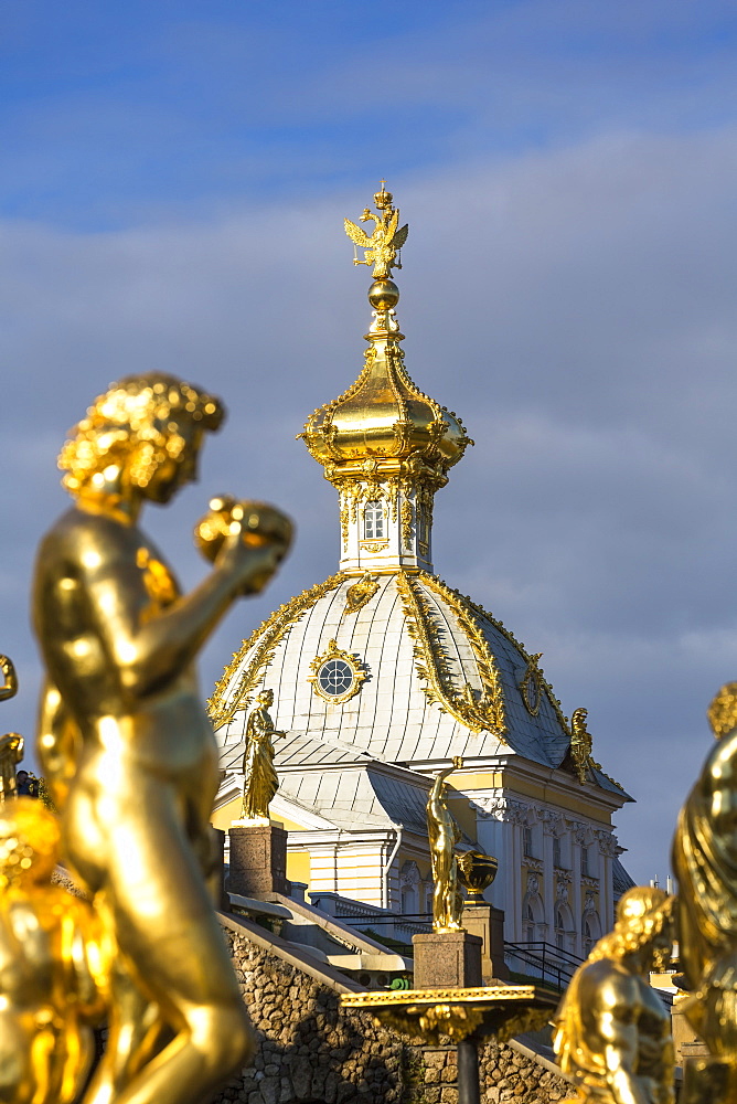 Petrodvorets (Peterhof) (Summer Palace), near St. Petersburg, Russia, Europe