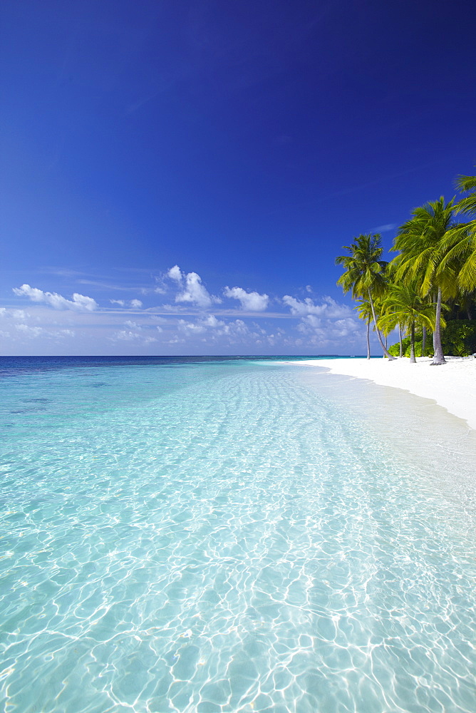 Tropical island and lagoon, Ari Atoll, Maldives, Indian Ocean, Asia