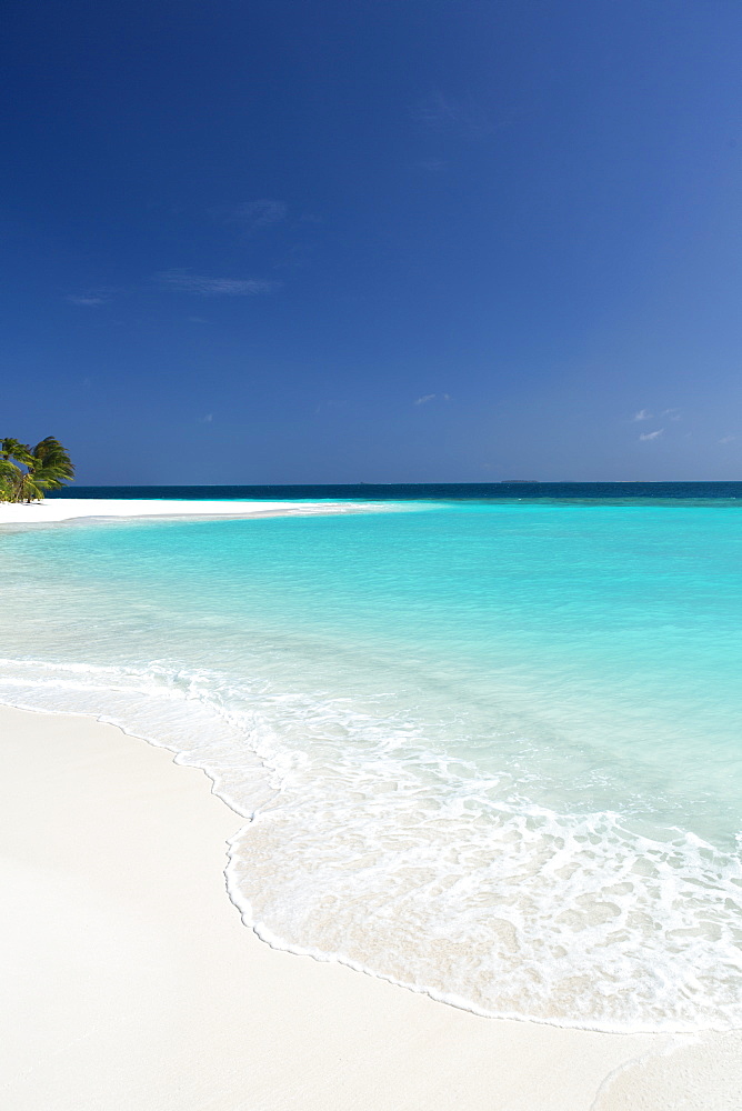 Topical beach and lagoon, Maldives, Indian Ocean, Asia