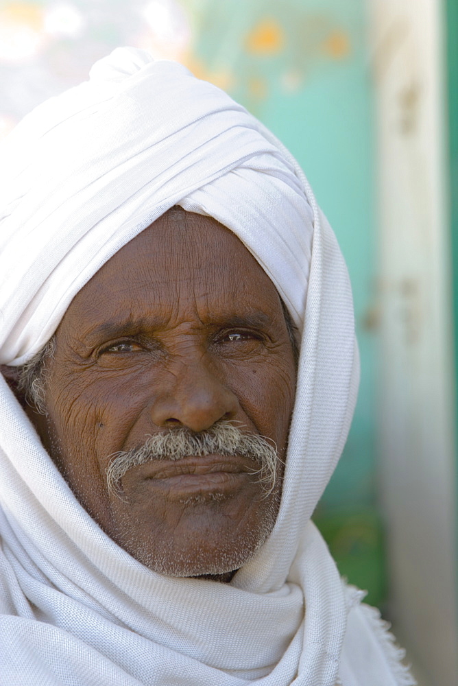 Portrait of Egyptian man, Egypt, North Africa, Africa