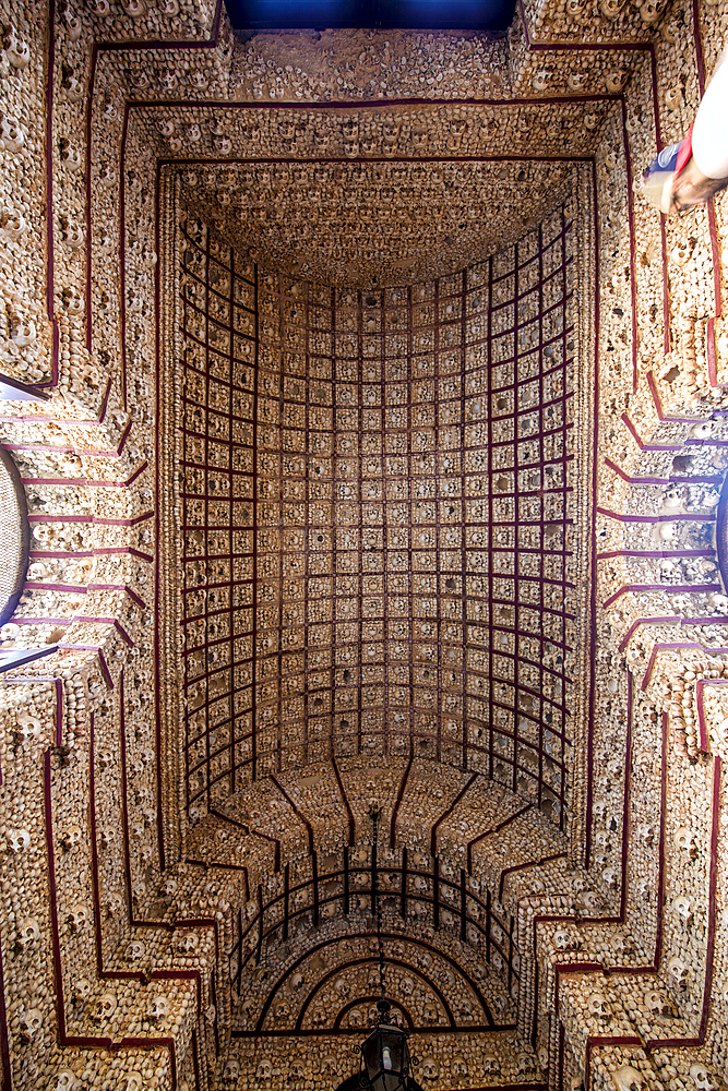 Capela dos Ossos (chapel of bones), Church of the third order of our lady of mount carmel, Igreja da Ordem Terceira de Nossa Senhora do Monte do Carmo, faro, algrave, portugal, Europe.