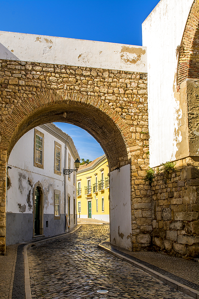 Arco do Repouso gate, old town, faro, algarve, portugal, europe.