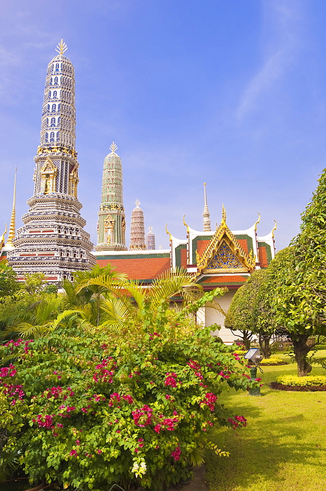 Temple of the Emerald Buddha (Wat Phra Kaew), Grand Palace, Bangkok, Thailand, Southeast Asia, Asia