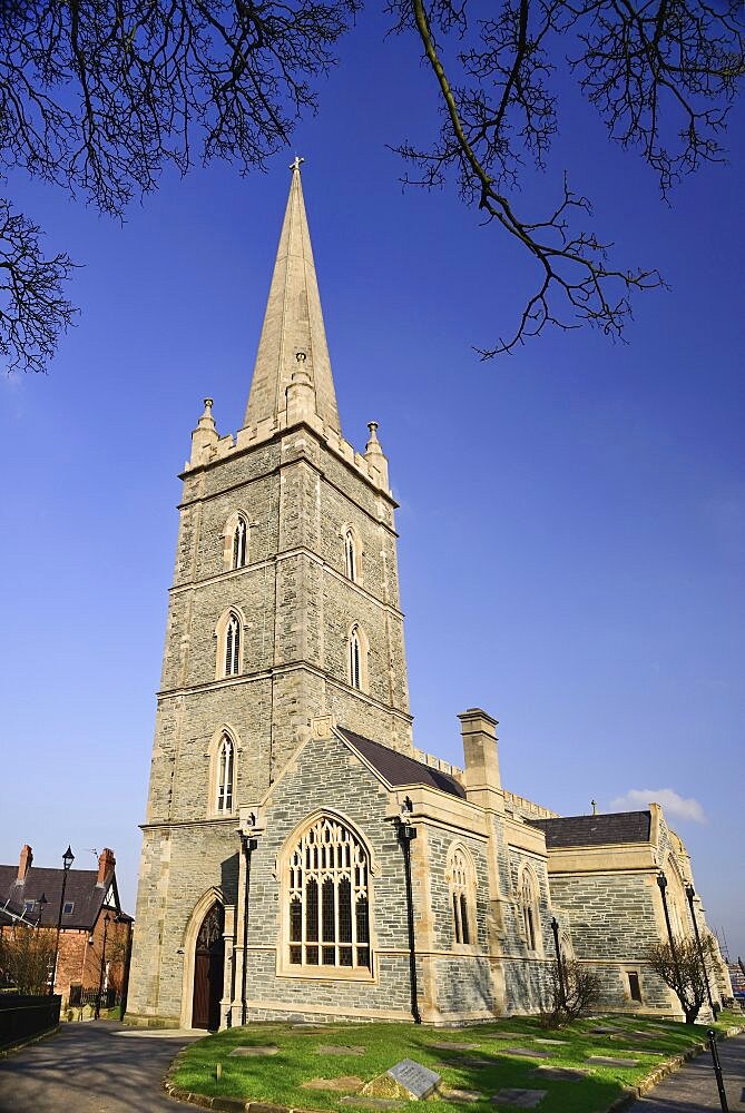 Ireland, North, Derry, St Columb's Cathedral, View of facade and spire.