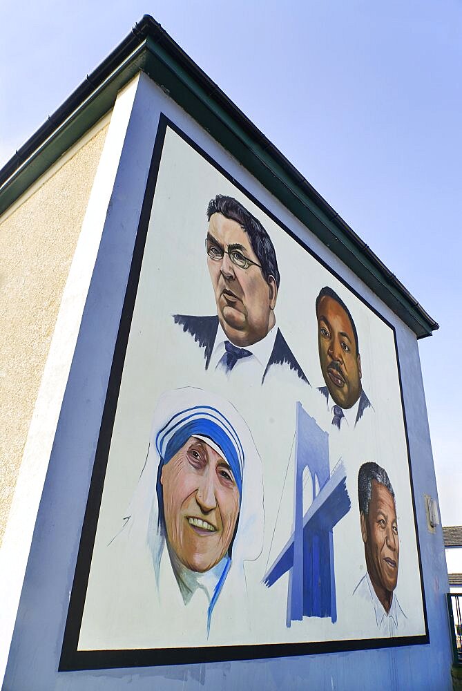 Ireland, North, Derry, The People's Gallery series of murals in the Bogside, Mural known as "A Tribute to John Hume".