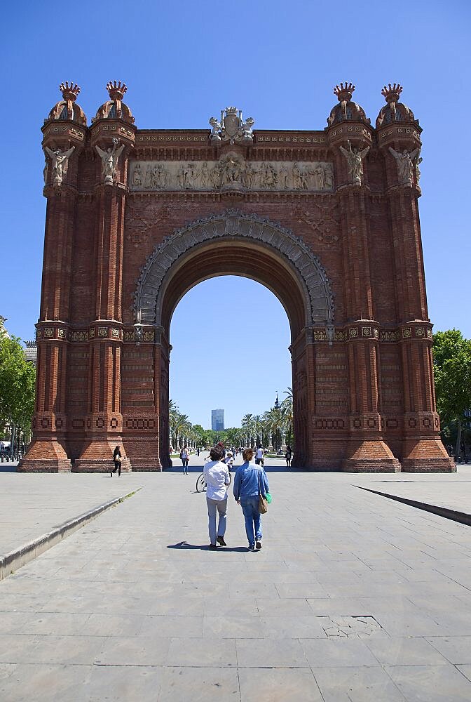 Spain, Catalonia, Barcelona, Arc de Triomf built for the 1888 Universal Exhibition designed by Josep Vilaseca i Casanoves in the Mudejar Spanish Moorish style as the main gateway into the Parc de la Ciutadella.