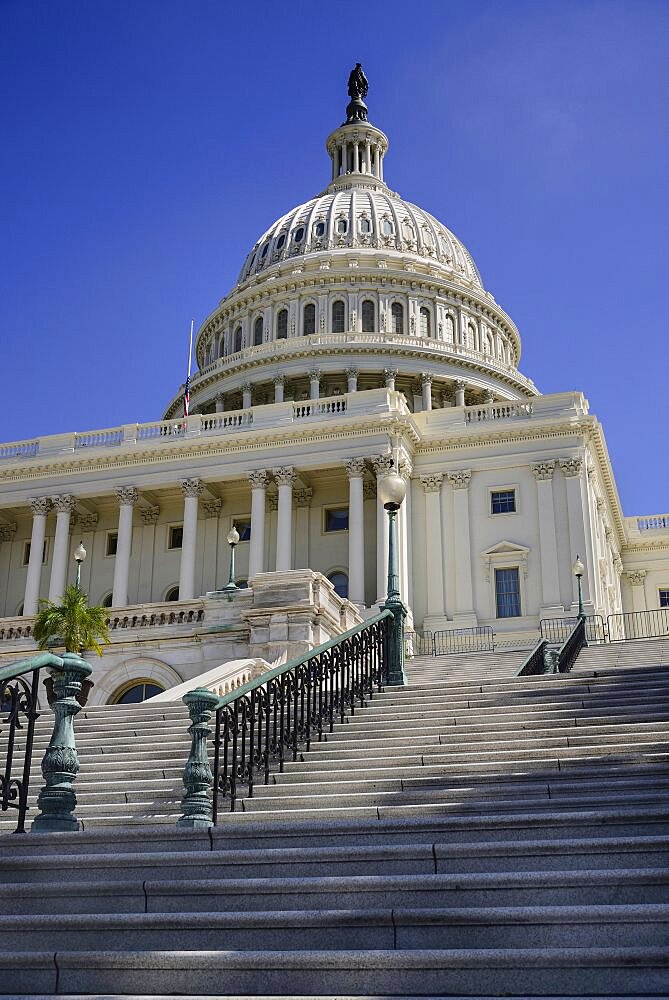 USA, Washington DC, Capitol Building, Close up of the building's dome from the west side.