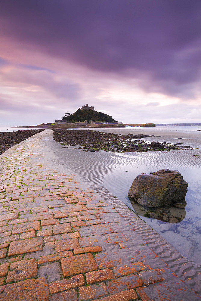 St. Michaels Mount and the Causeway at dawn, Marazion, Cornwall, England, United Kingdom, Europe