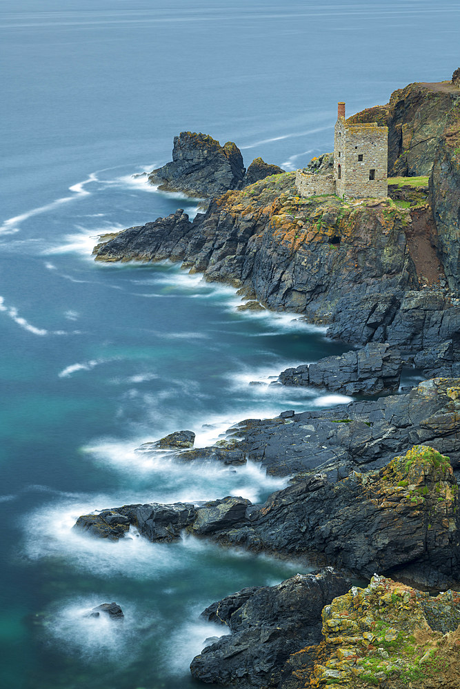 Clifftop engine house from an abandoned tin mine on the Cornish cliffs, Botallack, Cornwall, England, United Kingdom, Europe