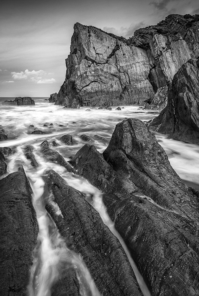 Secluded rocky cove on the North Devon coast in winter, Devon, England, United Kingdom, Europe