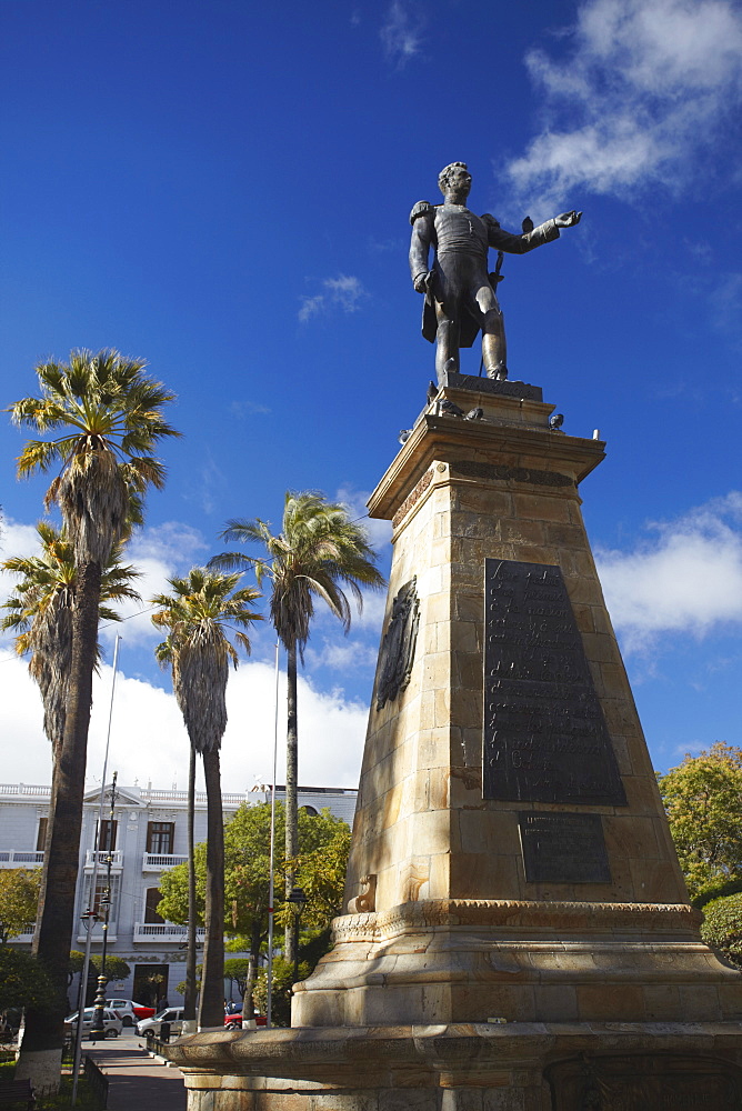 Monument in Plaza 25 de Mayo, Sucre, UNESCO World Heritage Site, Bolivia, South America