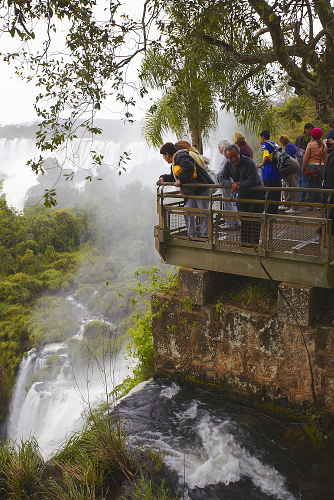 Tourists at Iguazu Falls, Iguazu National Park, UNESCO World Heritage Site, Misiones, Argentina, South America