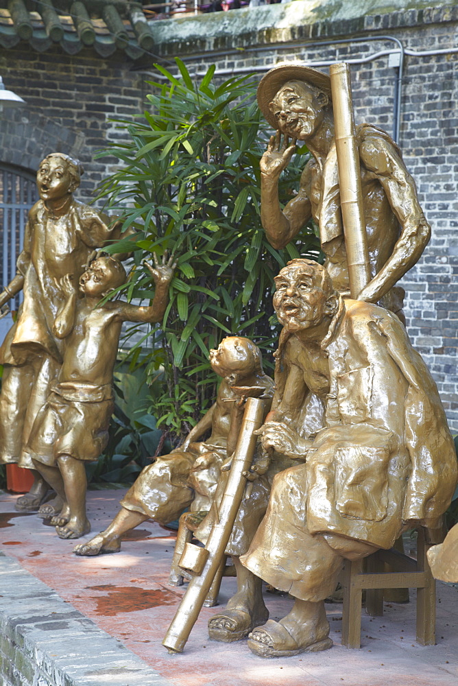 Statues at Chen Clan Academy, Guangzhou, Guangdong, China, Asia