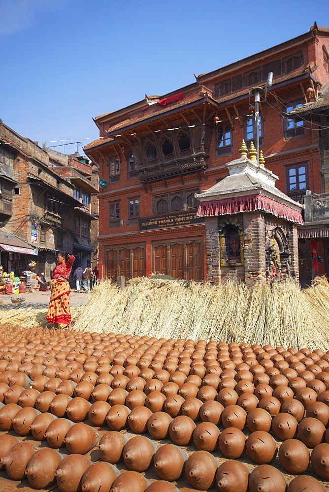 Potters' Square, Bhaktapur, UNESCO World Heritage Site, Kathmandu Valley, Nepal, Asia