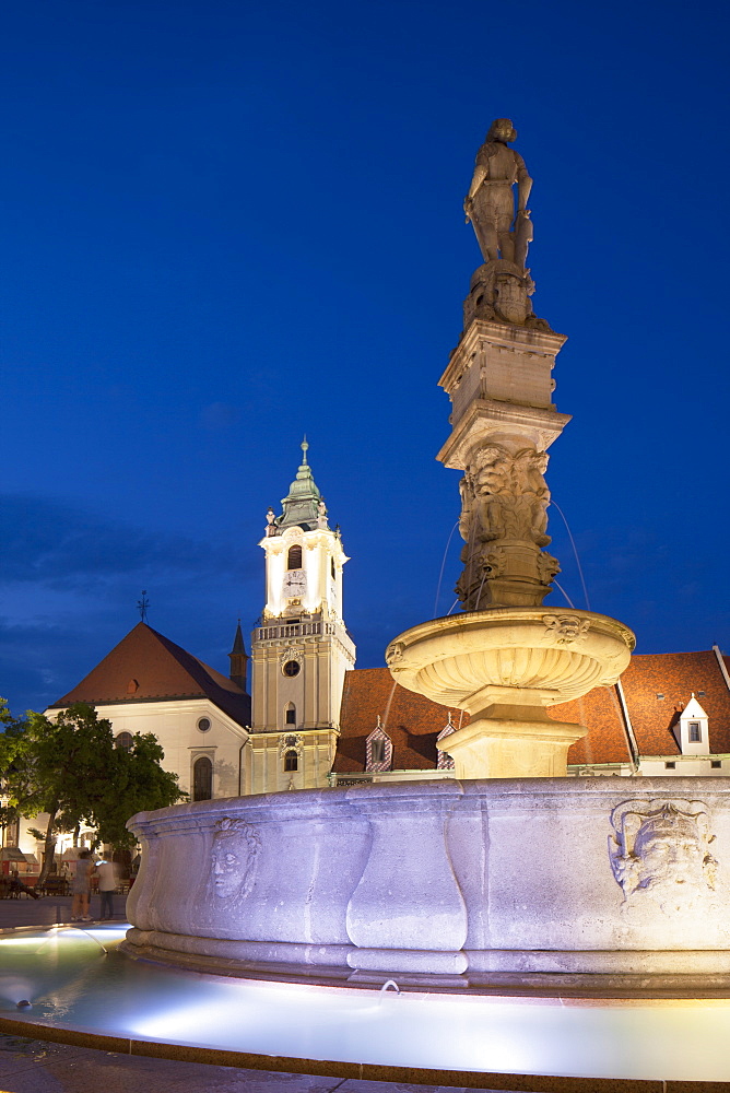 Old Town Hall and Roland's Fountain in Hlavne Nam (Main Square) at dusk, Bratislava, Slovakia, Europe 