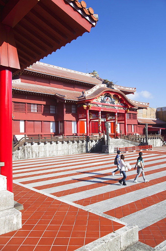 Tourists at Shuri Castle, UNESCO World Heritage Site, Naha, Okinawa, Japan, Asia 