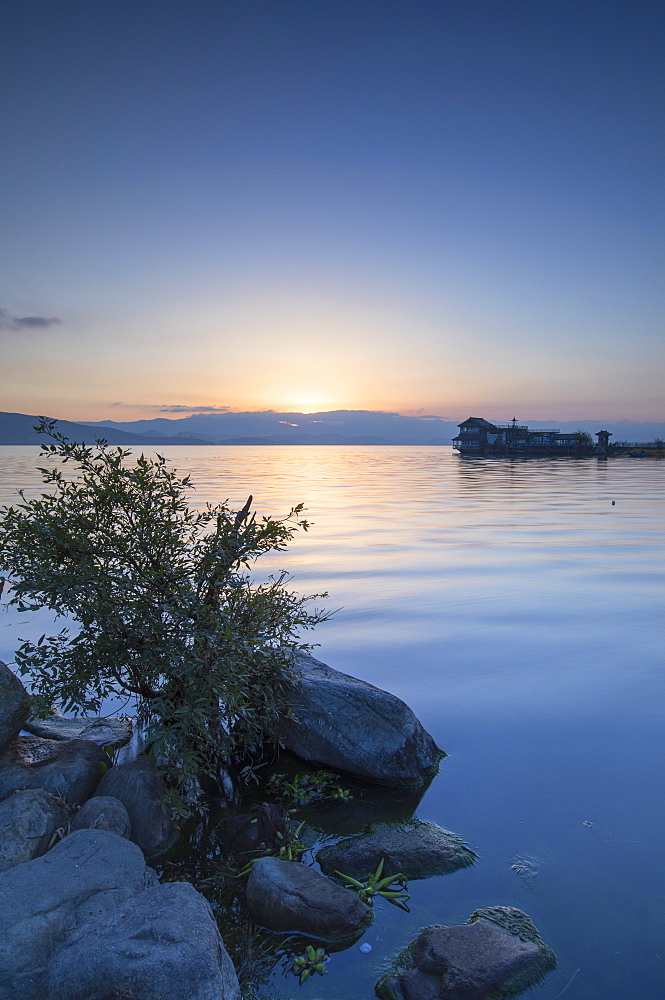 Erhai Lake at sunrise, Dali, Yunnan, China, Asia