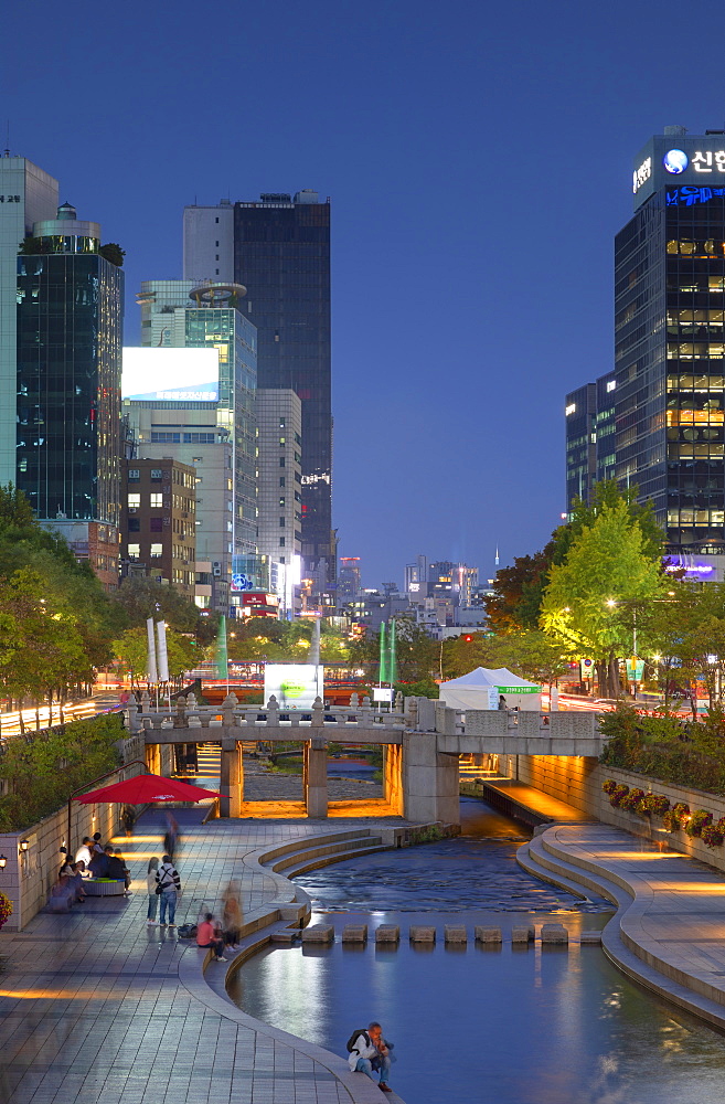 Cheonggyecheon Stream at dusk, Seoul, South Korea, Asia