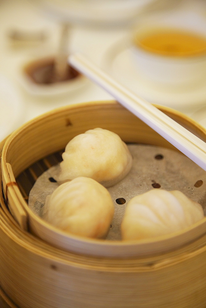 Shanghaiese dumplings at Maxim's dim sum restaurant, City Hall, Central, Hong Kong, China, Asia