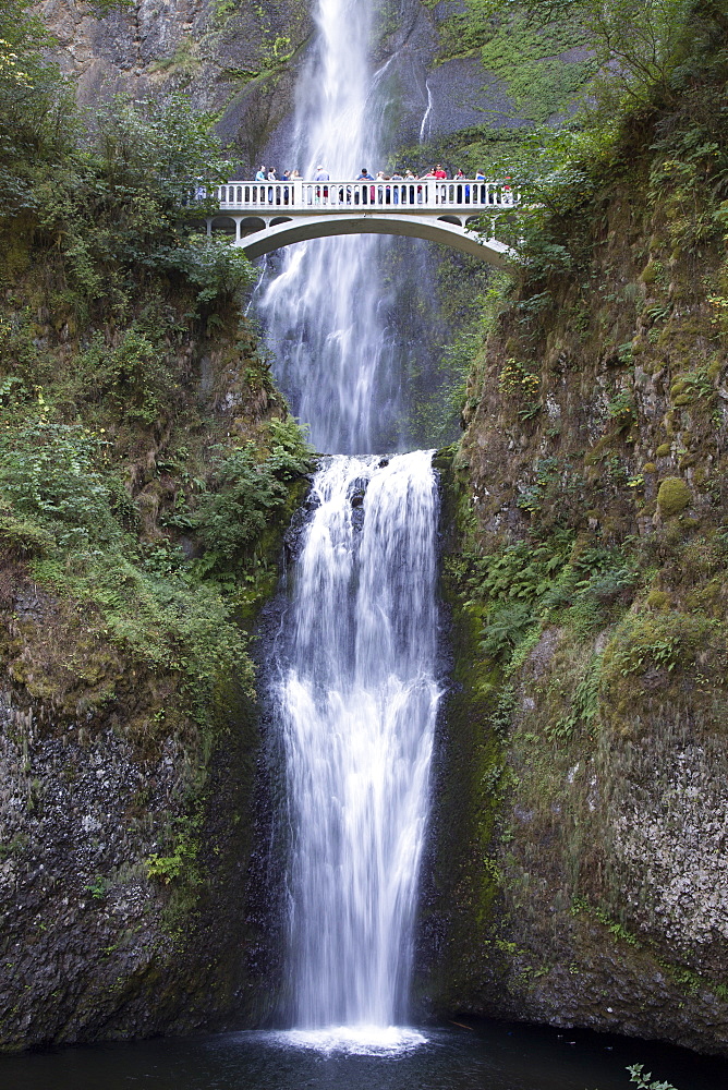 Multnomah Falls, east of Troutdale, Oregon, United States of America, North America