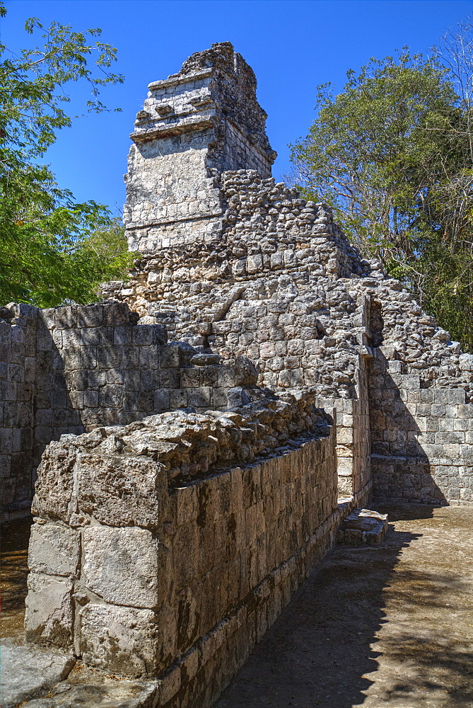 Structure VI, Hochob, Mayan archaeological site, Chenes style, Campeche, Mexico, North America