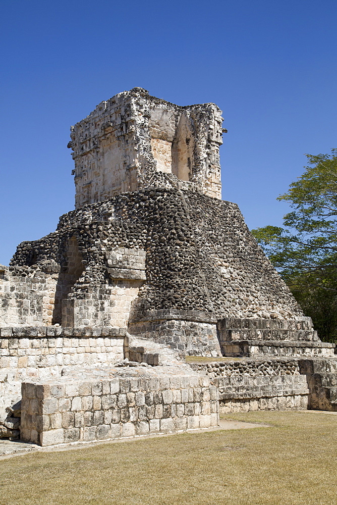 Dzibilnocac (Painted Vault) Temple, Dzibilnocac, Mayan archaeological ruins, Chenes style, Campeche, Mexico, North America