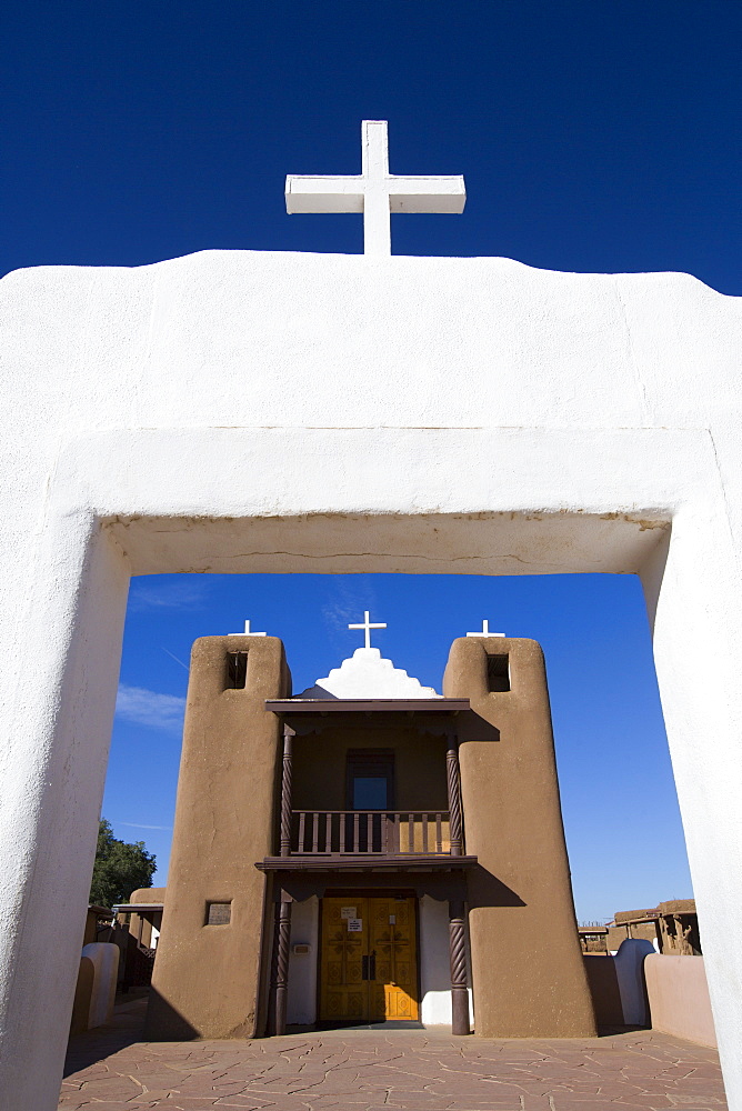 San Geronimo Chapel, Taos Pueblo, UNESCO World Heritage Site, Pueblo dates to 1000 AD, New Mexico, United States of America, North America