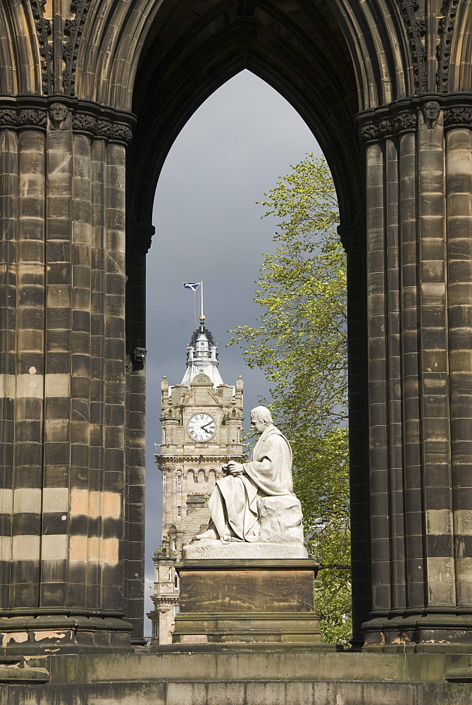 Monument to Sir Walter Scott, Edinburgh, Scotland, United Kingdom, Europe