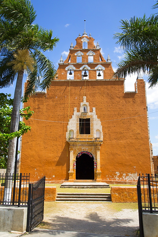 Church of the Virgen de la Asuncion, formerly a convent, 1612, Mama, Route of the Convents, Yucatan, Mexico, North America