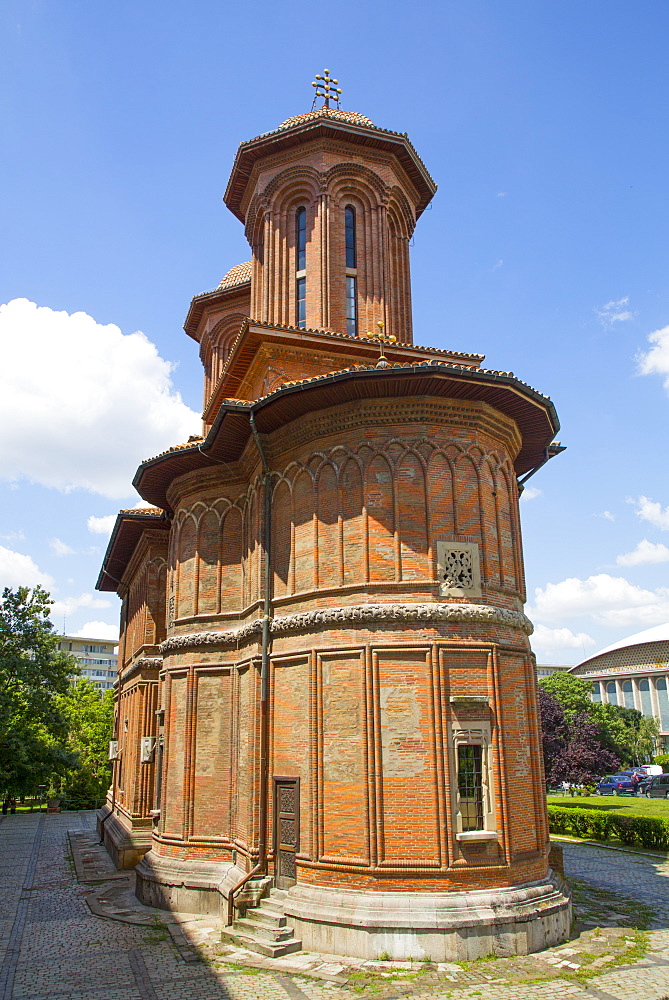 Kretzulescu Church, dating from 1720, Budapest, Romania, Europe