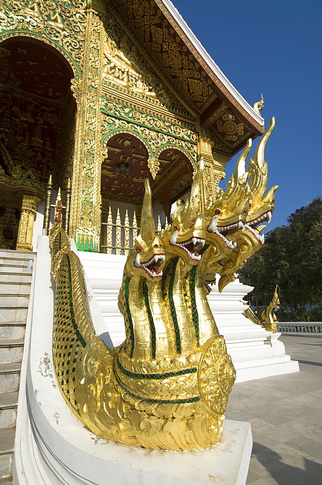 Naga heads, Wat Sen, Luang Prabang, Laos, Indochina, Southeast Asia, Asia