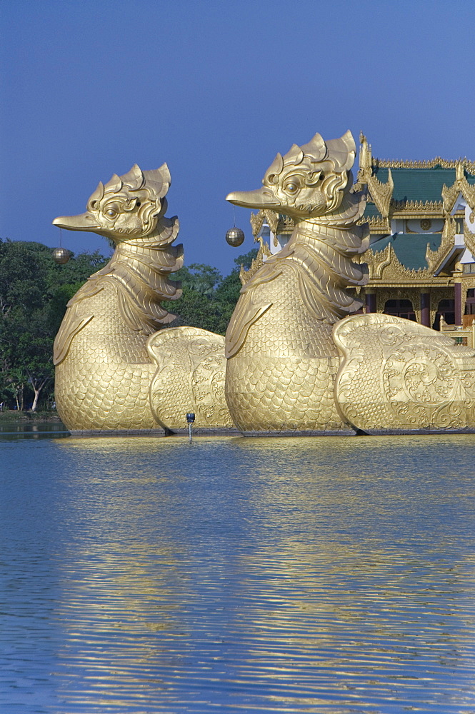 Karaweik Barge, Kandawgyi Lake, Yangon (Rangoon), Myanmar (Burma), Asia