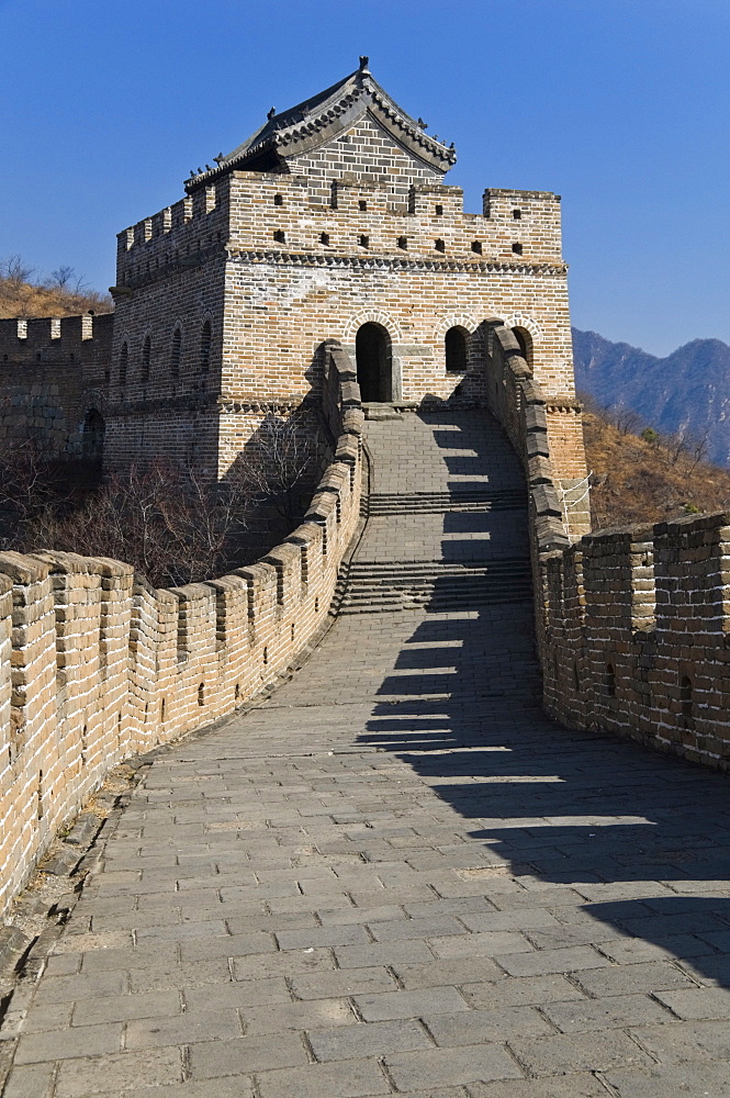 View along the restored section of the Great Wall, UNESCO World Heritage Site, Mutianyu, near Beijing, China, Asia