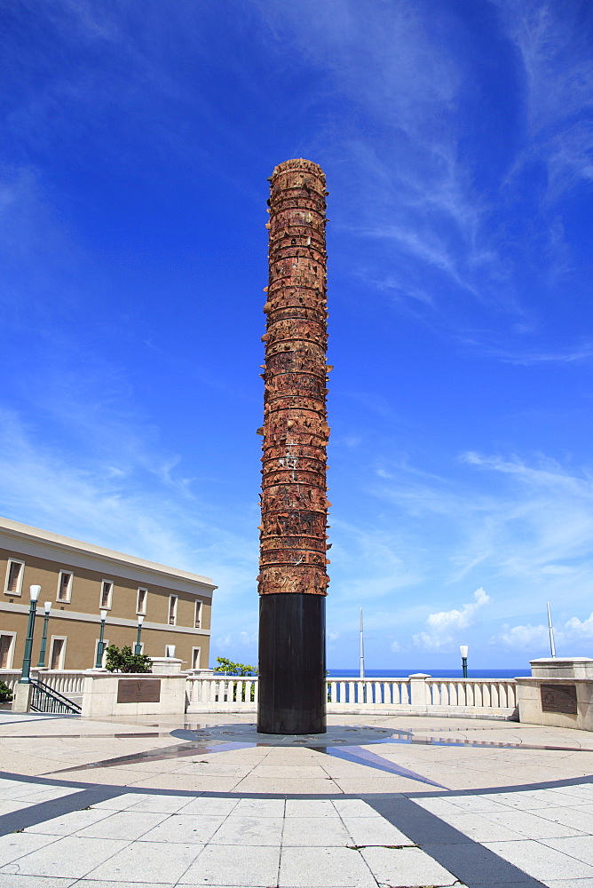 Plaza del Quinto Centenario, Totem pole statue, Old San Juan, San Juan, Puerto Rico, West Indies, Caribbean, United States of America, Central America