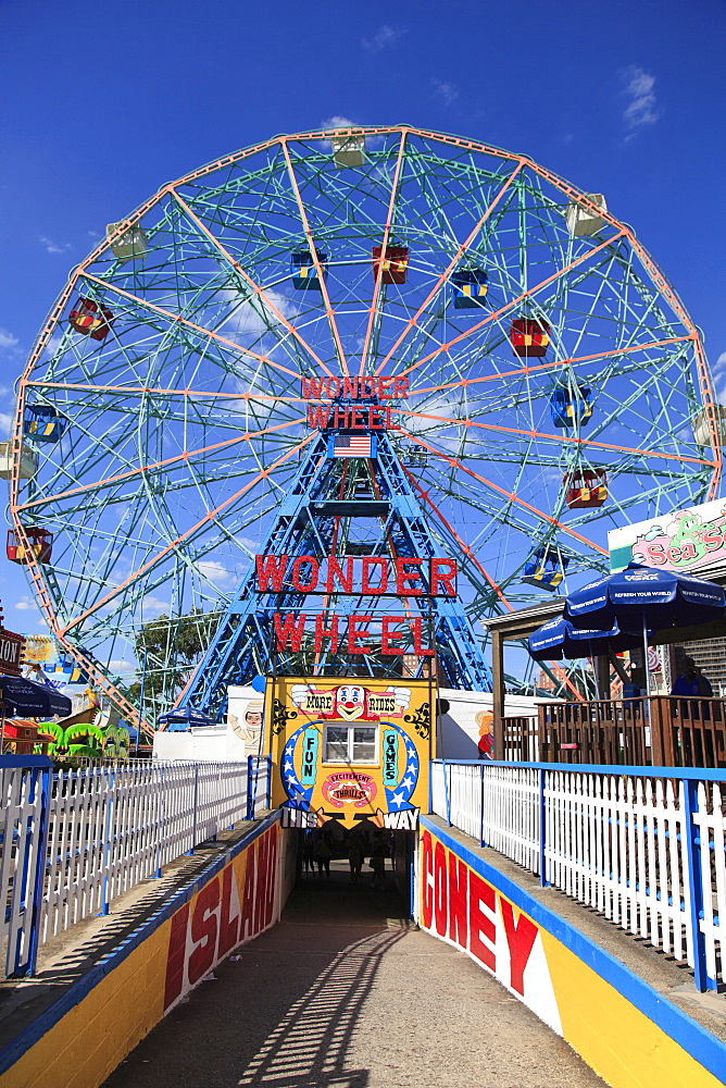 Denos Wonder Wheel, Amusement Park, Coney Island, Brooklyn, New York City, United States of America, North America