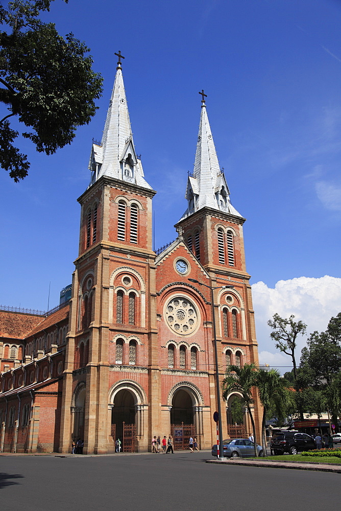 Notre Dame Cathedral, Ho Chi Minh City (Saigon), Vietnam, Indochina, Southeast Asia, Asia 