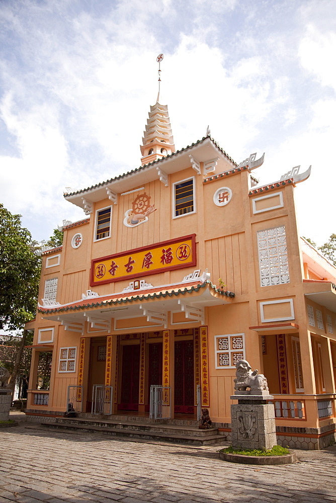 Chua Phuoc Hau Buddhist Temple, Tam Binh, Mekong Delta, Vinh Long Province, Vietnam, Indochina, Southeast Asia, Asia