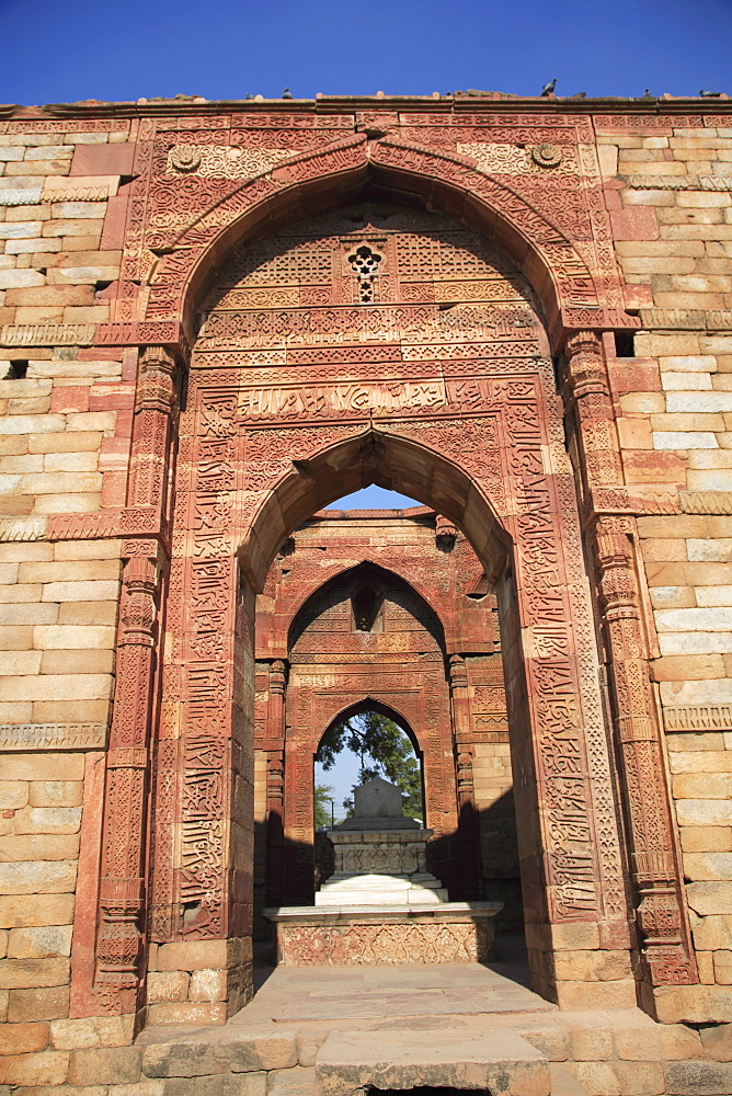 Tomb of Altamish, Qutab Minar complex, UNESCO World Heritage Site, New Delhi, India, Asia