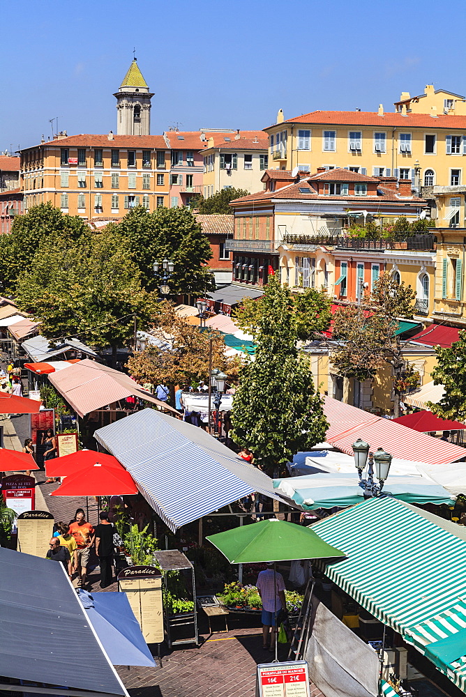 The morning fruit and vegetable market, Cours Saleya, Nice, Alpes Maritimes, Provence, Cote d'Azur, French Riviera, France, Europe