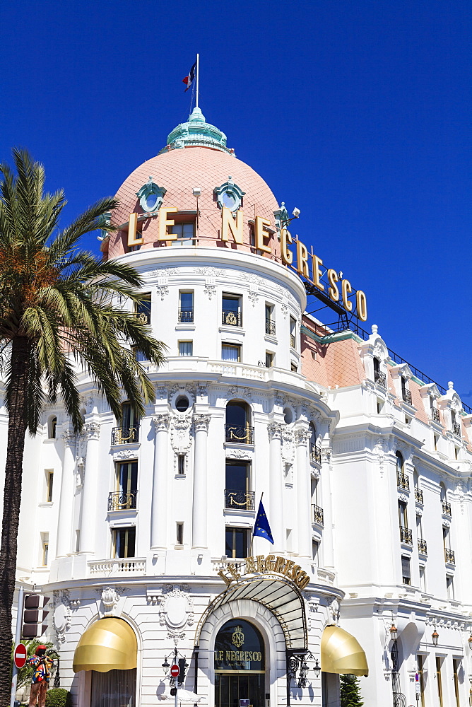 Hotel Negresco, Promenade des Anglais, Nice, Alpes Maritimes, Provence, Cote d'Azur, French Riviera, France, Europe