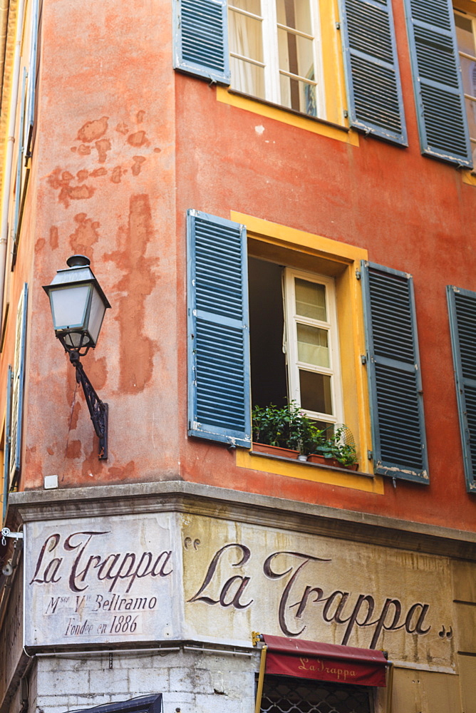 The Old Town, Nice, Alpes-Maritimes, Provence, Cote d'Azur, French Riviera, France, Europe