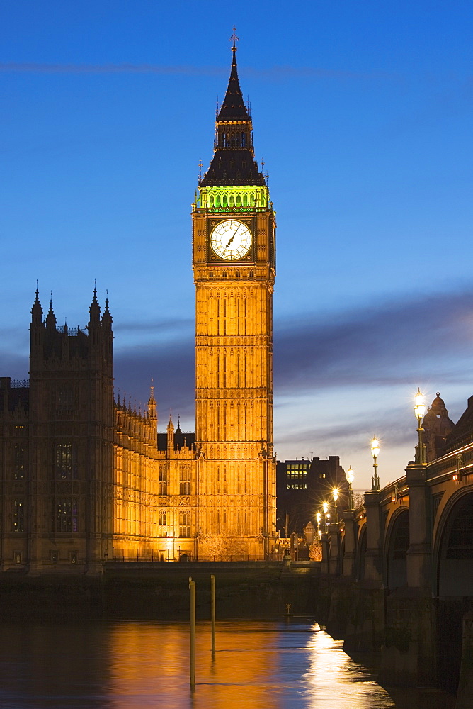 The Houses of Parliament, Big Ben and Westminster Bridge at dusk, UNESCO World Heritage Site, Westminster, London, England, United Kingdom, Europe