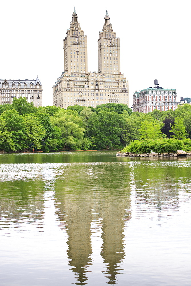 The San Remo building from Central Park, Manhattan, New York City, New York, United States of America, North America