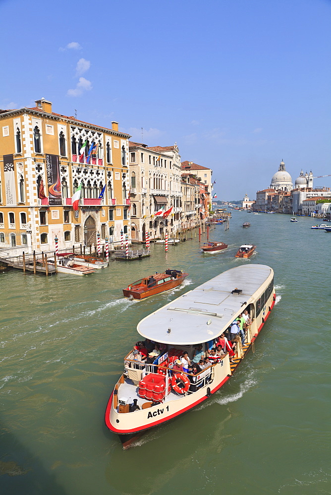 Vaporetto water bus, Grand Canal, Venice, UNESCO World Heritage Site, Veneto, Italy, Europe