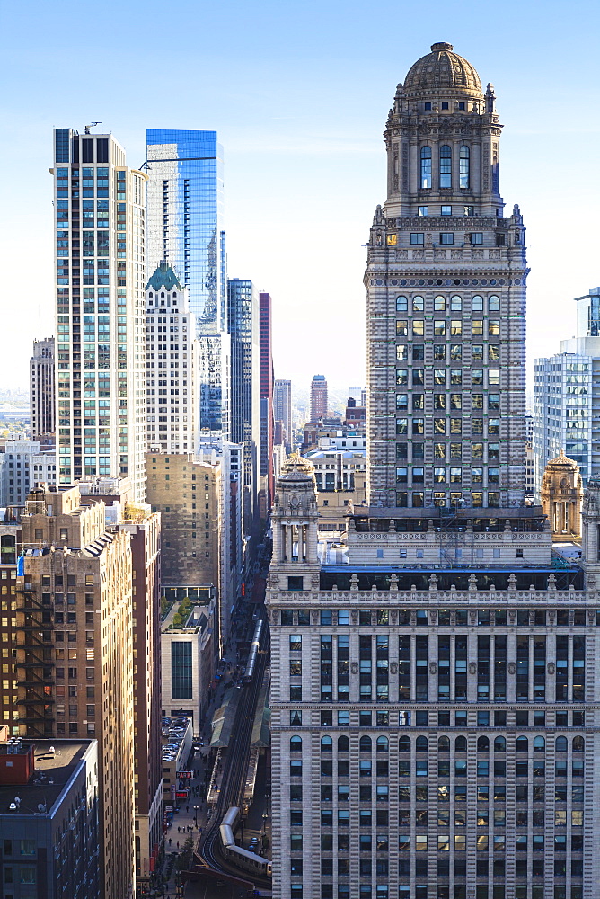 Looking down South Wabash Avenue in the Loop, the Jewelers Building in the foreground, Chicago, Illinois, United States of America, North America