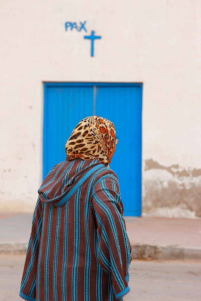 Veiled woman, Essaouira, Morocco, North Africa, Africa