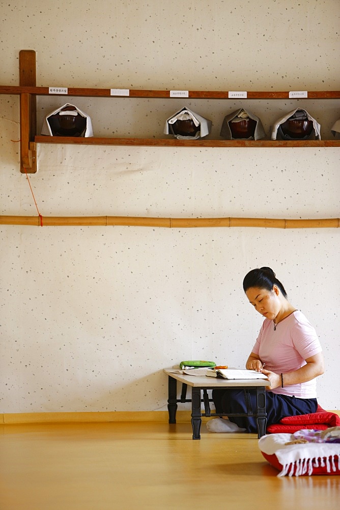 Buddhist lecture, Bongeunsa temple, Seoul, South Korea, Asia