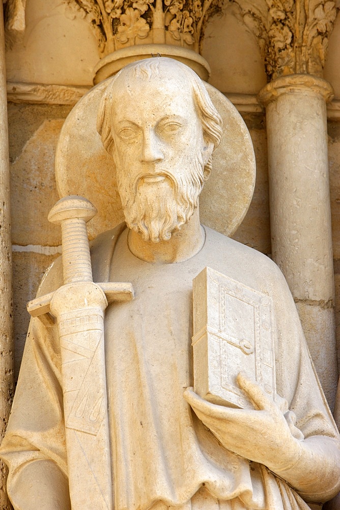 Statue of St. Paul on cathedral's westen wing, Last Judgment door, Notre Dame de Paris, Paris, France, Europe