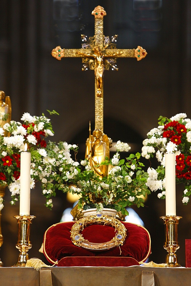 Crown of Thorns, one of Christ's Passion relics, Notre Dame Cathedral, Paris, France, Europe