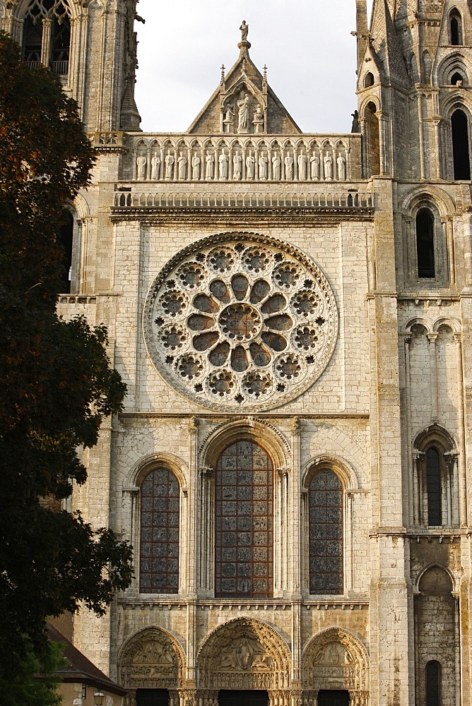 Royal gate, Chartres cathedral, UNESCO World Heritage Site, Chartres, Eure-et-Loir, France, Europe